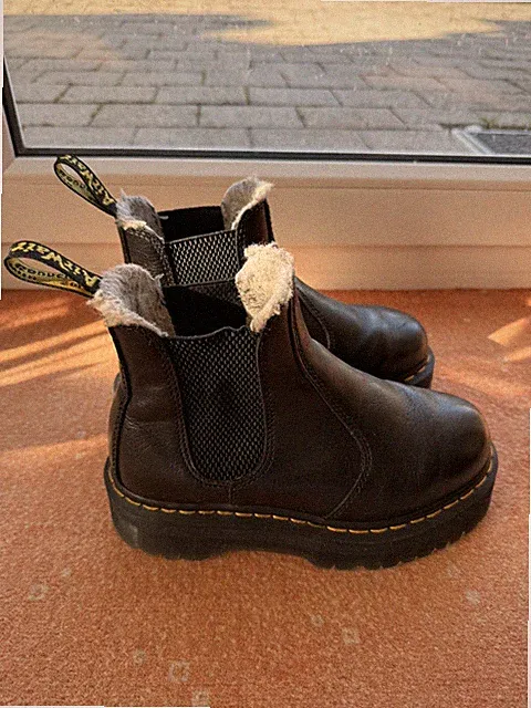 Dr Martens Plateau Chelsea Boots Gr. 37