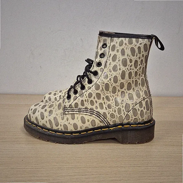 Dr Martens Vintage 1460 Off White Croc Embossed Ankle England Boots Size Uk 4