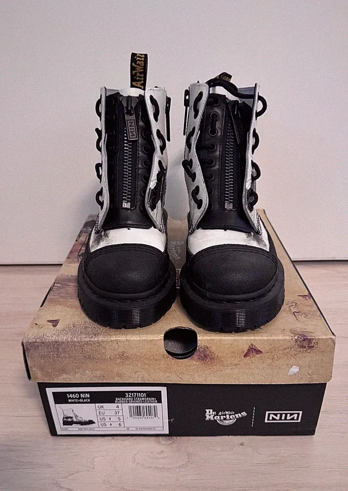 Dr Martens x Nine Inch Nails 1460, Gr. 37