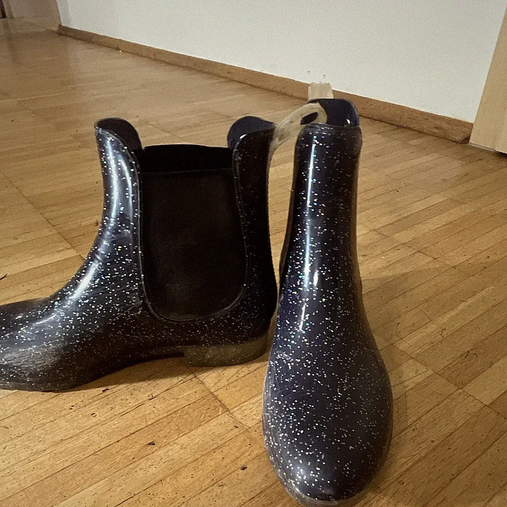 E.L.T Damen Reit-Chelsea Gummistiefeletten Blau Glitzer EU 39 flach