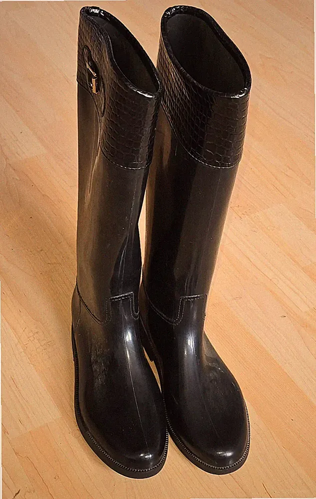 Edel Gummistiefel Schwarz Gr. 38 – Reitstiefel-Look Gummisporen Goldschnalle
