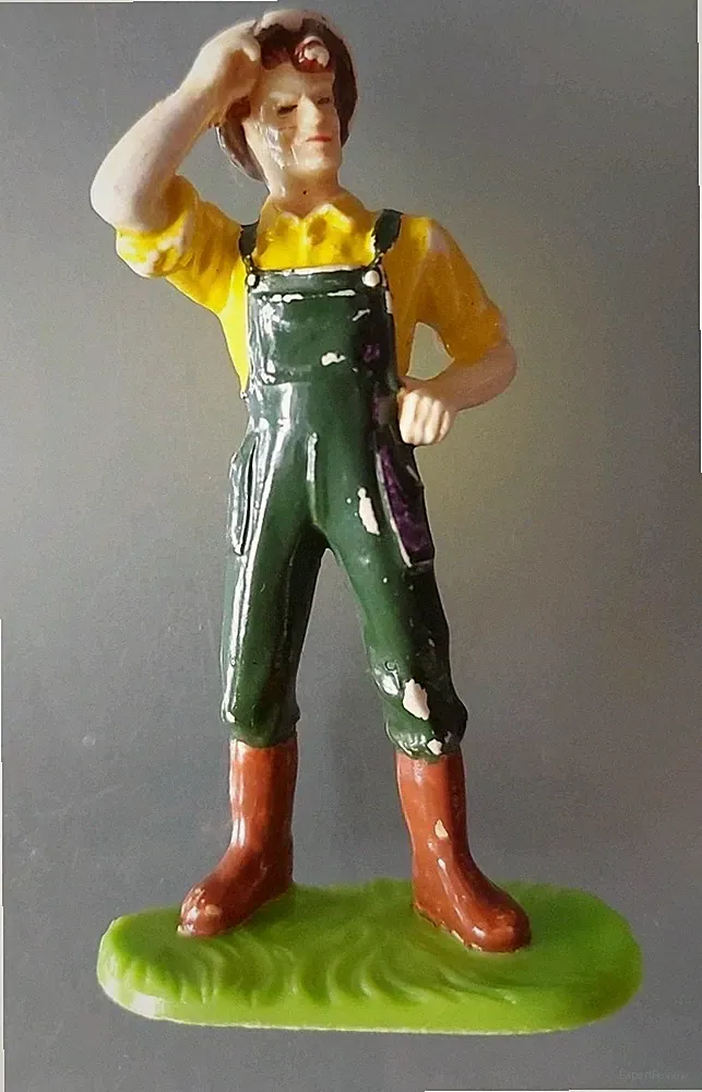 Elastolin Bauer mit Hut Latzhose Gummistiefel Figur 7cm ca. 1968-72 bemalt