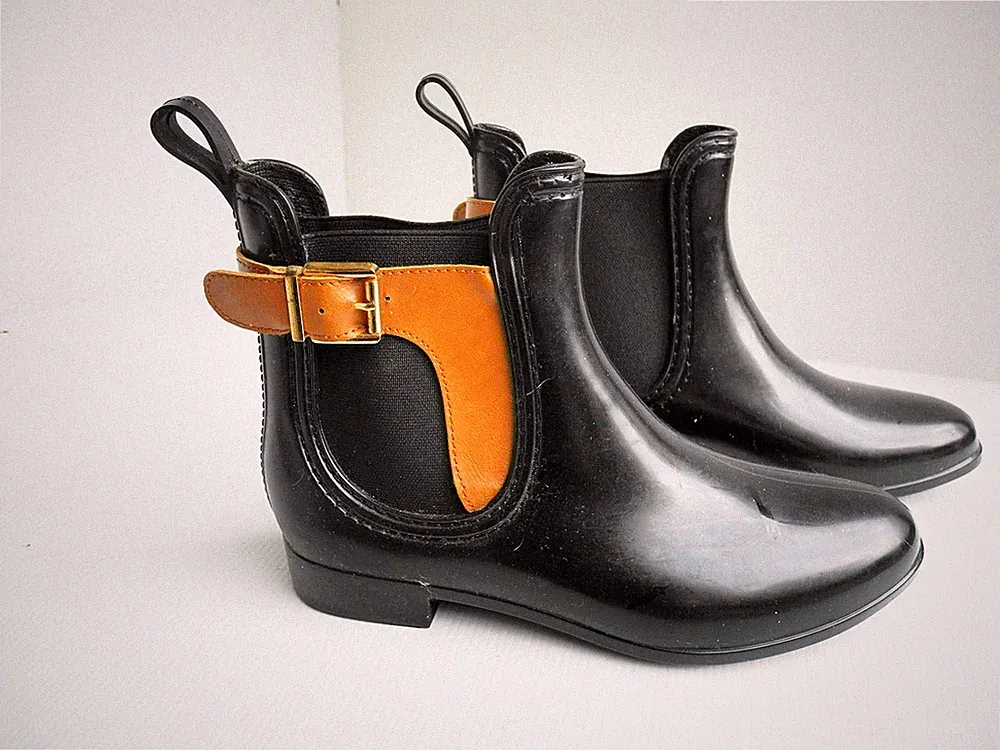 Elegante Gummistiefel schwarz kurz Gr. 37