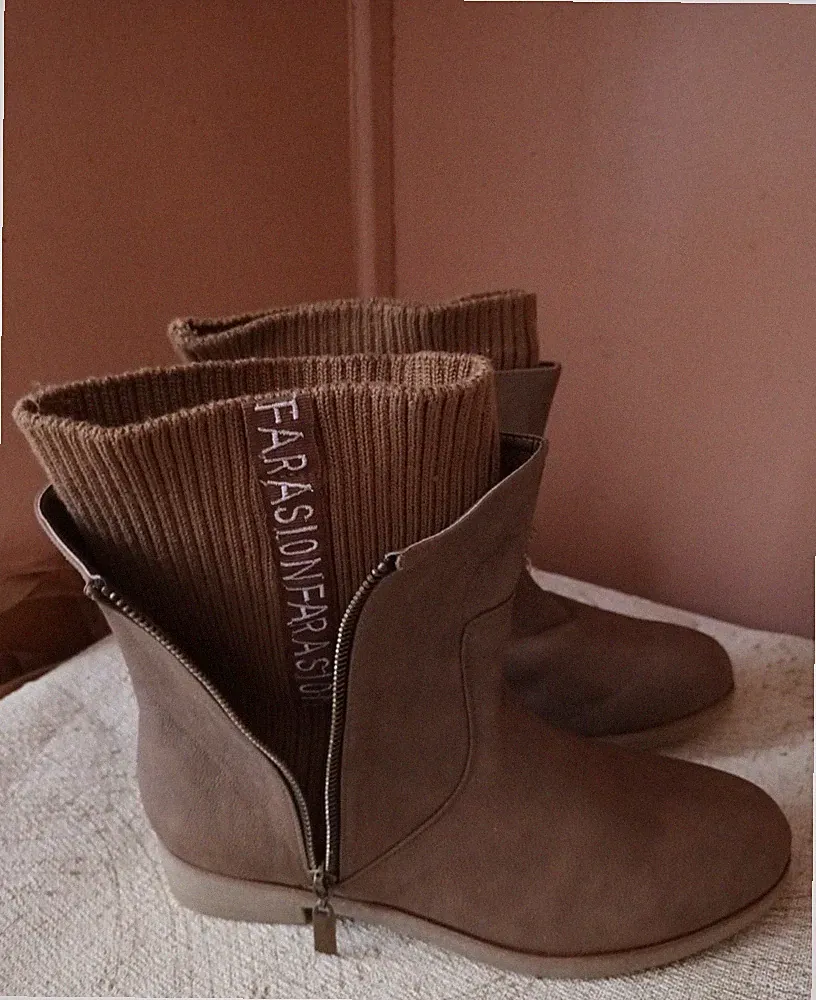 Spitze Form Bootie
