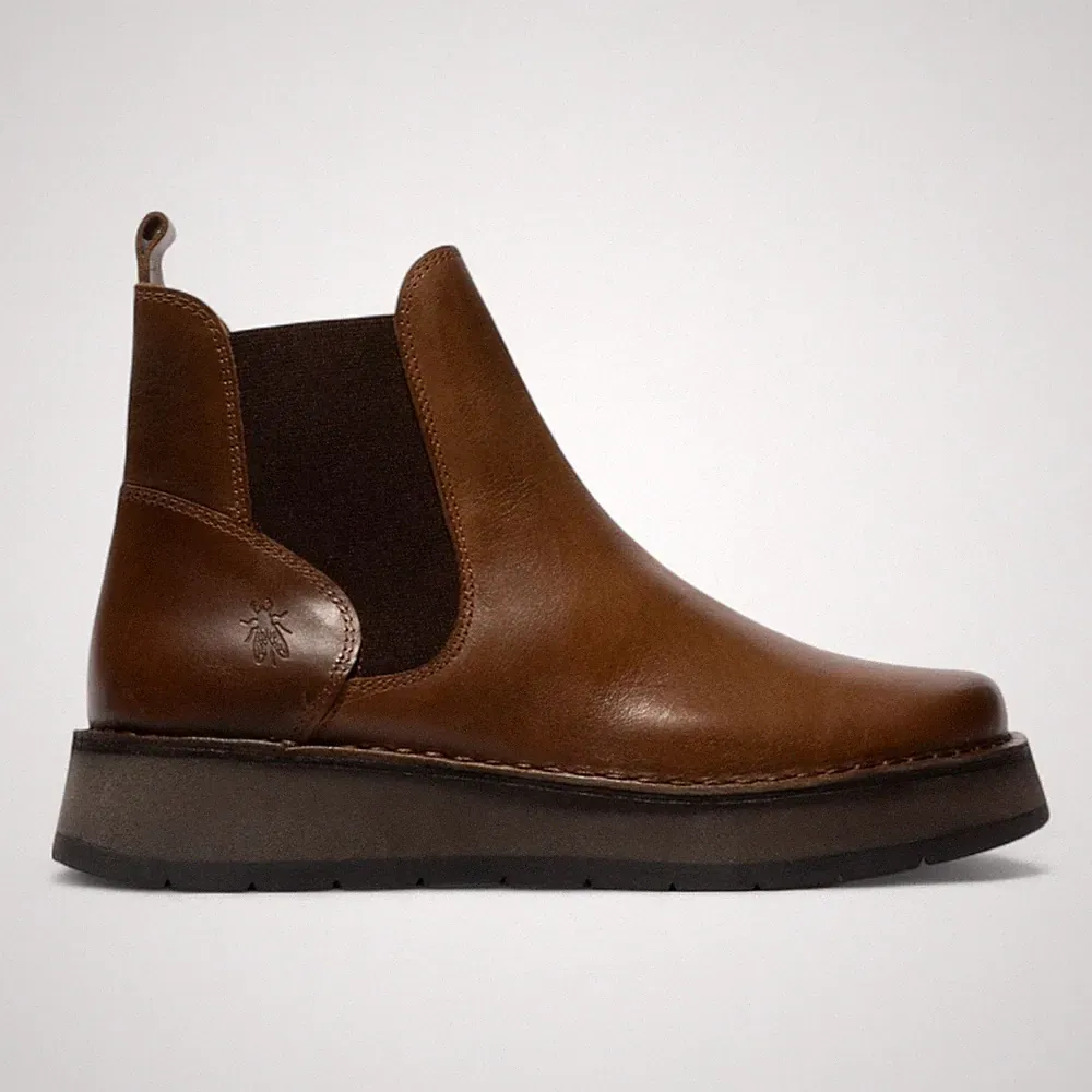 Fly London Damen Camel Brn RAWI131 Chelsea Leder Ankle Pull-On Komfort Schuhe