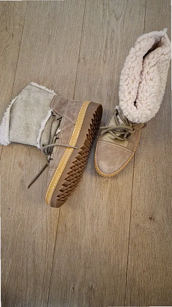 Gabor Damen Winterstiefel Gr. 41 beige Leder Gummiprofilsohle gefüttert