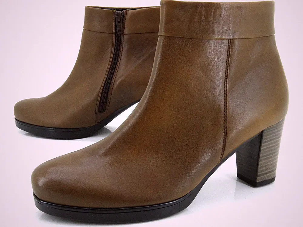 Gabor Schuhe Damen Stiefel Boots Shoes Stiefeletten Braun Gr. 40 UK 6,5 Leder