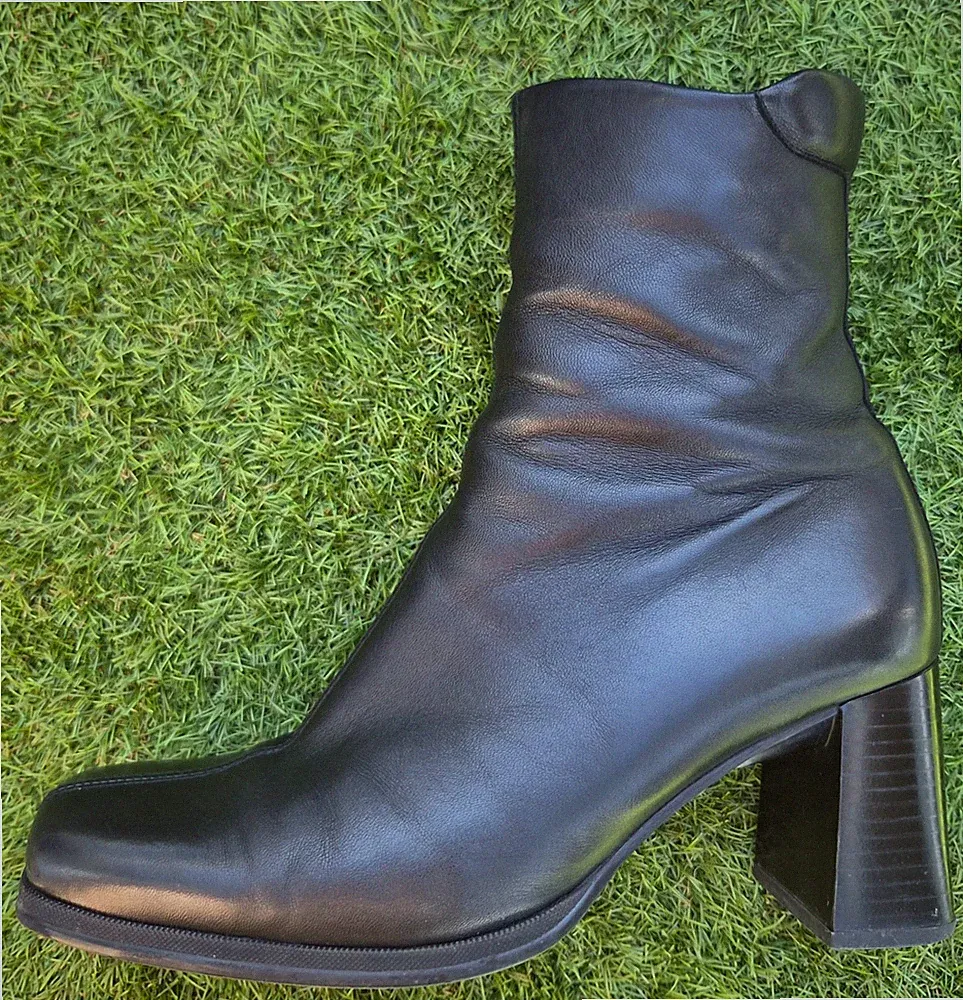 Gabor Stiefelette mit Reisverschluss, Größe 38, Farbe schwarz, Lammnappa