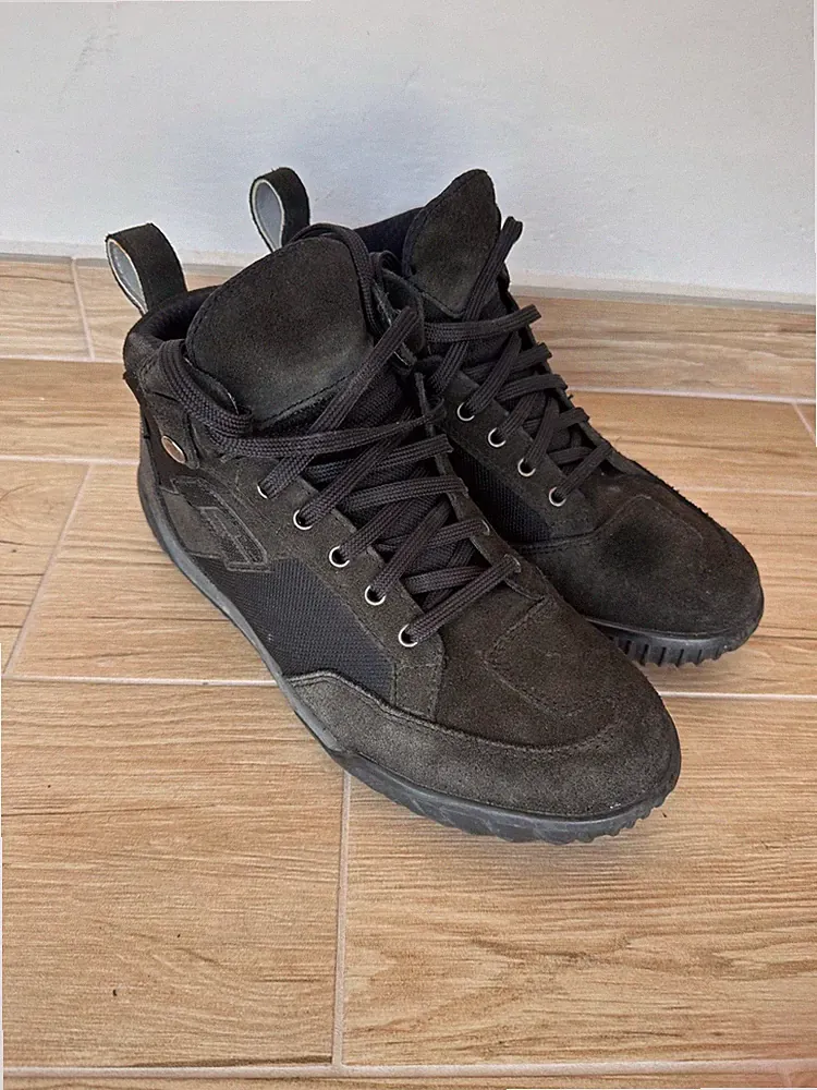 Gaerne G-Razor Gore-Tex Gr. 43 wasserdichte Motorradschuhe Made in Italy