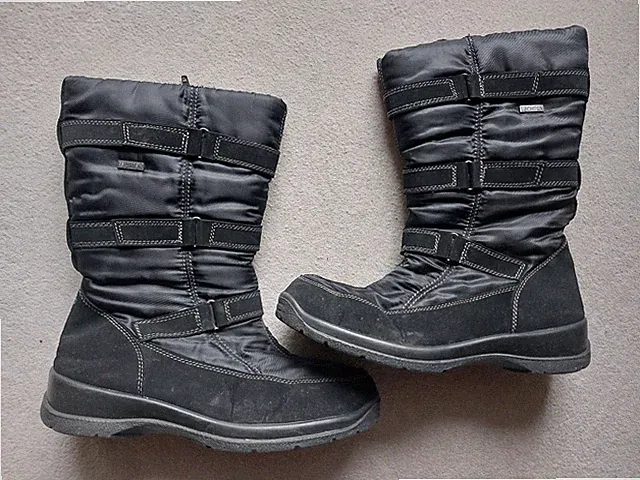 Gefütterte Winterstiefel Gr. 41 Techtex