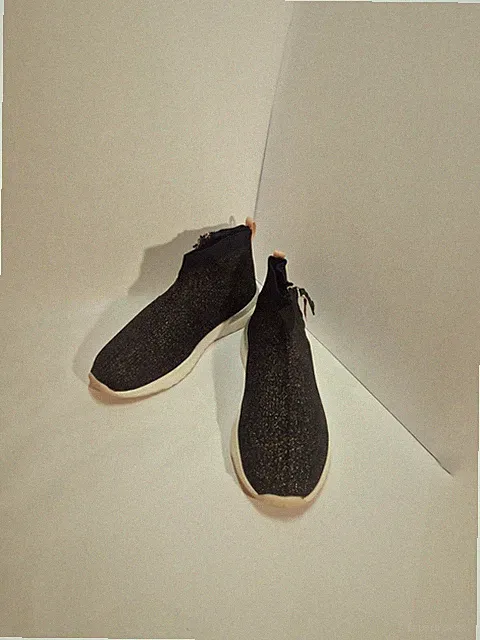 Glitzerschuhe mit Stretchmaterial am Schaft 36 Reserved
