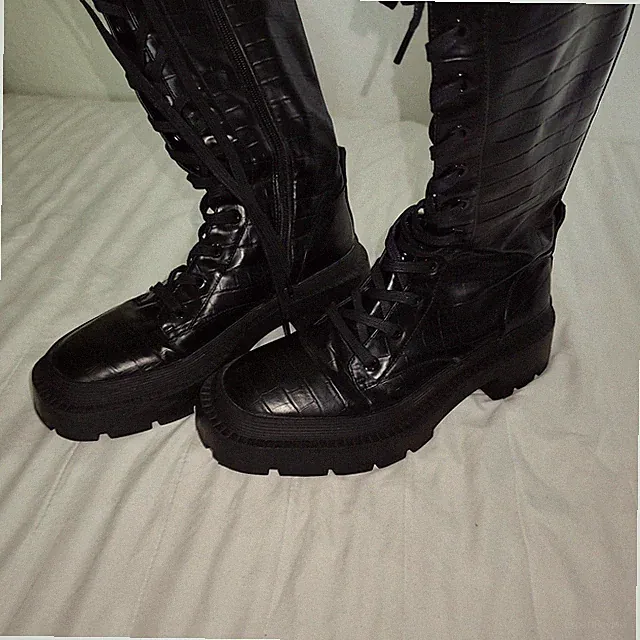 Gothic boots🖤