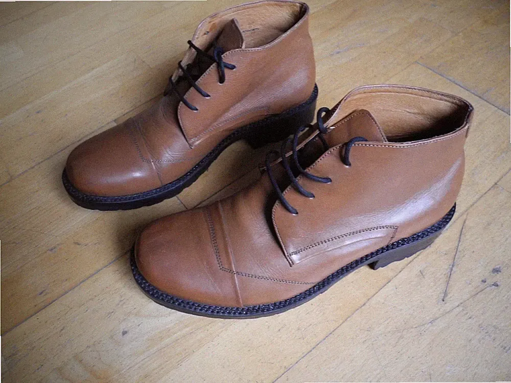 GUESS Boots Stiefel Gr 45,5 UK 11 Voll-Leder neu