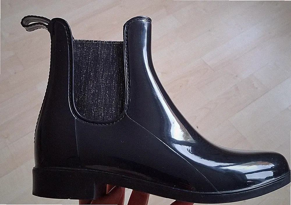 Gummi-Regenstiefeletten schwarz Gr. 37 – nur 1x getragen – neuwertig