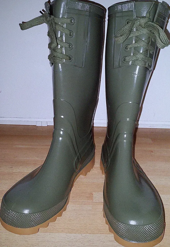 Gummistiefel grün neu, 39
