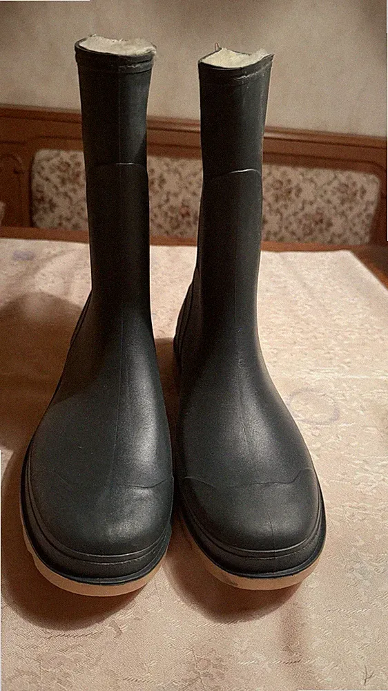 Gummistiefel Unisex Blau/Grün Halb Waden Hoch Nie Getragen Gr 43 mit warmen Fell