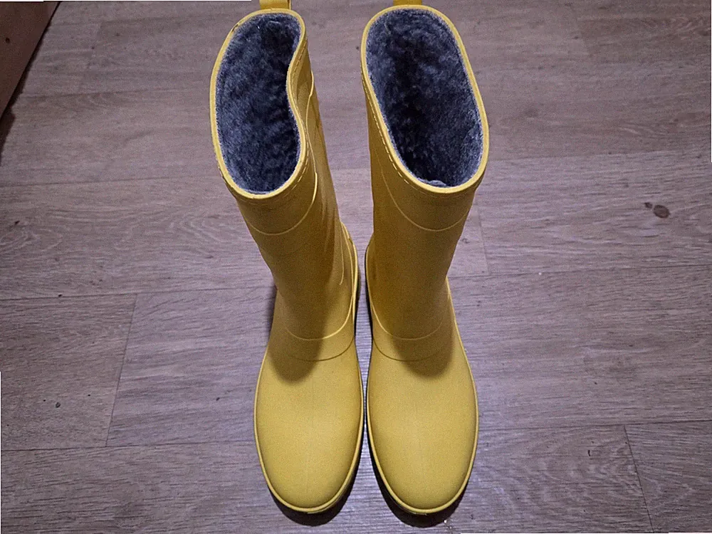 41 Gummistiefel