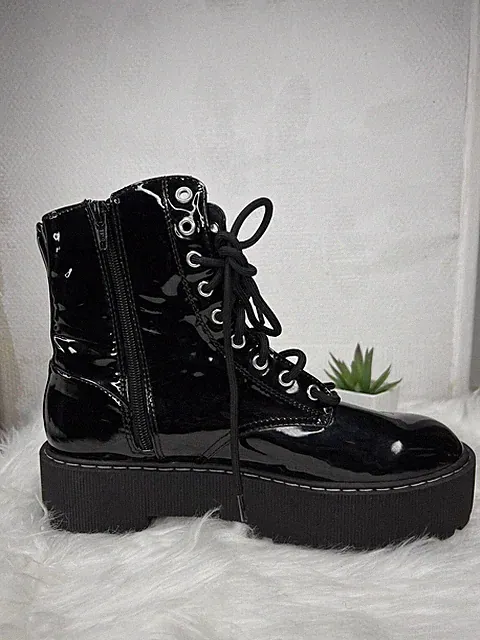 H&M Schwarz Schnürstiefeletten