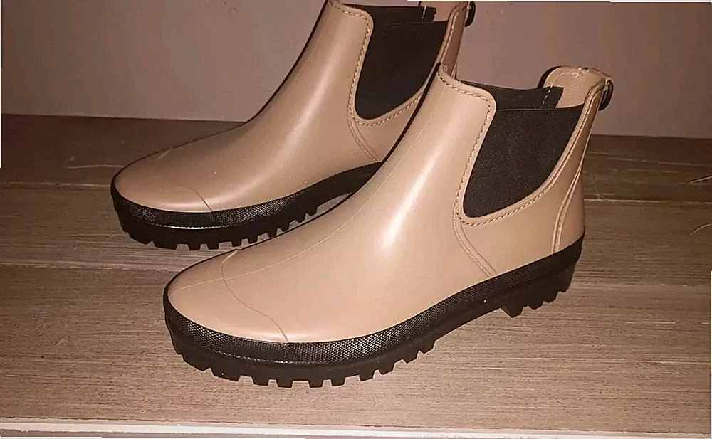 Hallhuber Stiefeletten Chelsea Boots beige Gr. 39 neu Gummistiefel
