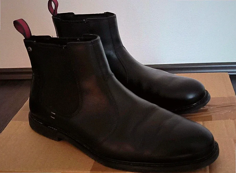 Herren Chelsea-Stiefel Leder Schwarz EU 44 Slip-On knöchelhoch Gummisohle