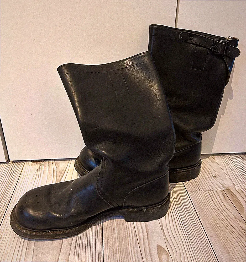 Herren Knobelbecher-Stiefel Leder Schwarz EU 43 wadenlang Schnalle Gummisohle