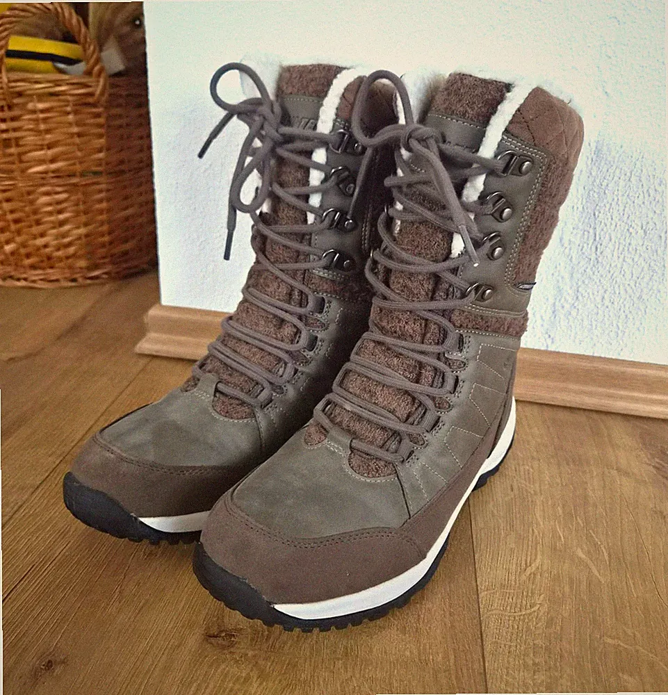 Hi-Tec Damen Schneestiefel gefüttert Grau Schnürung EU 40 Wadenlänge Gummi