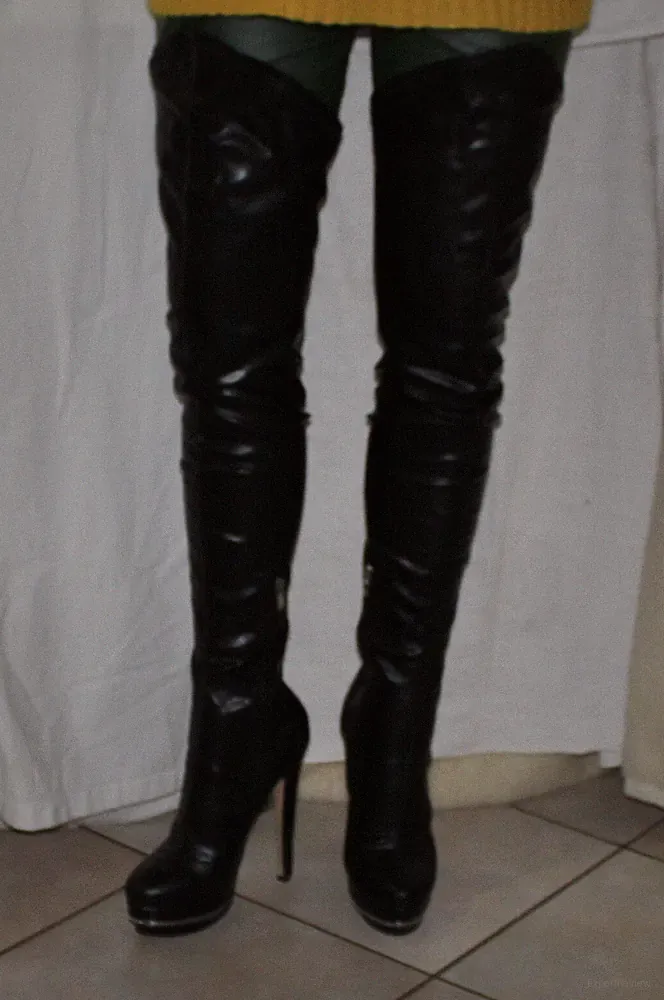 High Heel Overknee Plateaustiefel Gr.EUR 42