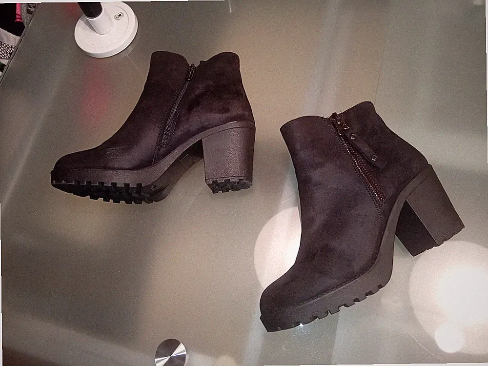 HIS damenschuhe gr. 40 stiefeletten schwarz Gummisohle neuwertig