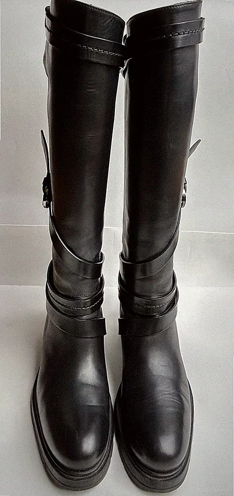 Hogan by Tod‘s Leder Stiefel schwarz Reiterlook rockig Biker 38,5