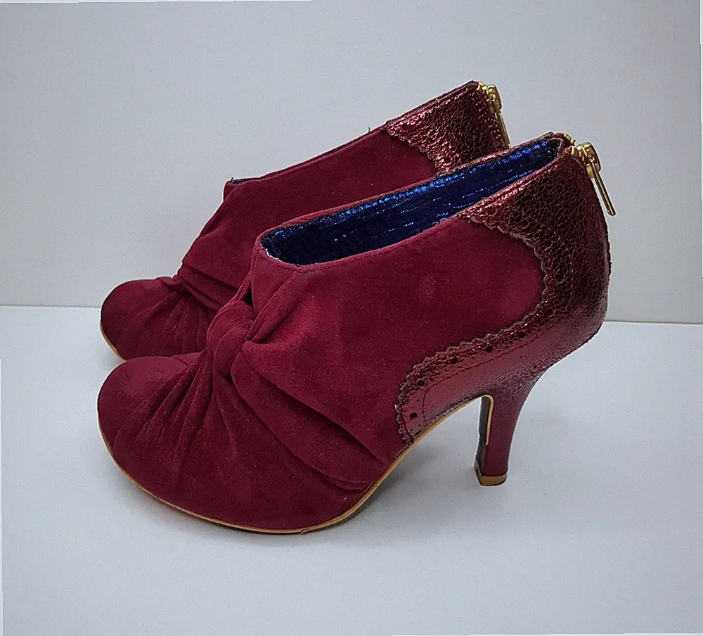 IRREGULAR CHOICE 5UK EUR38 DAMEN ROT VELOURSLEDER HOHER ABSATZ STIEFELETTEN SCHUHE BOOTIES