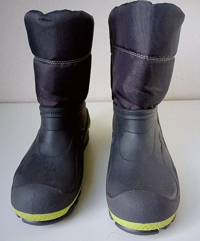 ISA Traesko, Gummistiefel, Stiefel Gr. 36, gefüttert, grau, griffige Sohle