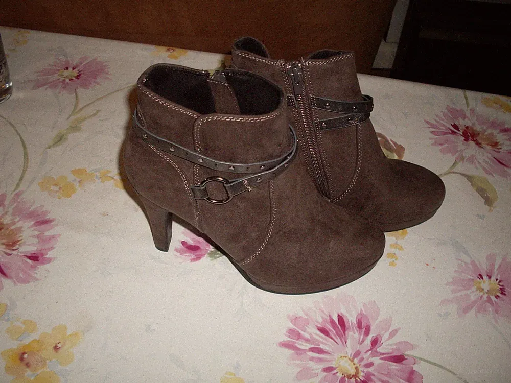 JANE KLEIN Super soft Damen-Stiefeletten Gr. 37 Braun Wildleder Optik 9 cm