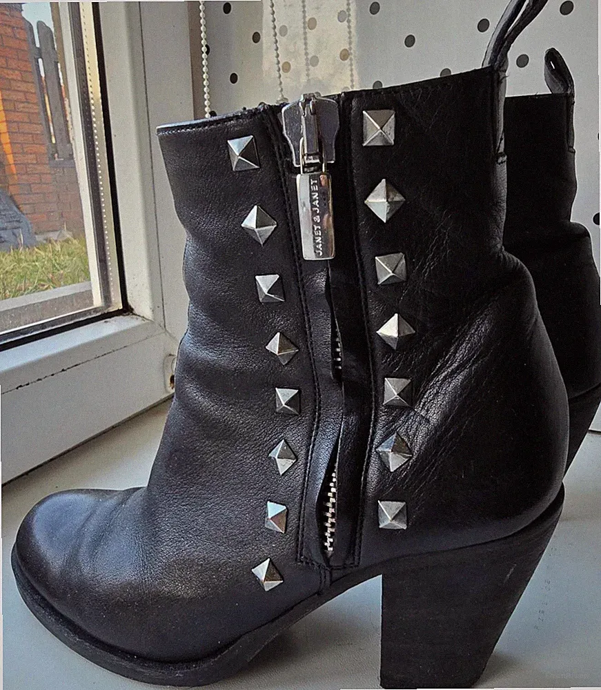 JANET&JANET Damen Schwarz Leder Stiefeletten Größe 38 US-7 UK-5