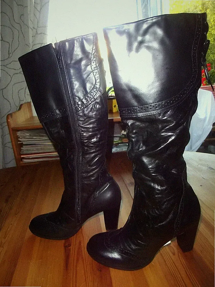 Gepunktet Schneestiefel