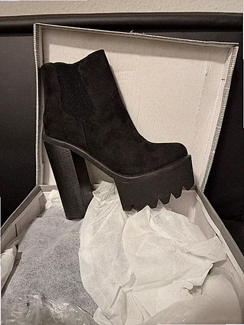 Jumex Stiefeletten Schwarz Größe 39 Neu mit Karton Unbenutzt Top Zustand