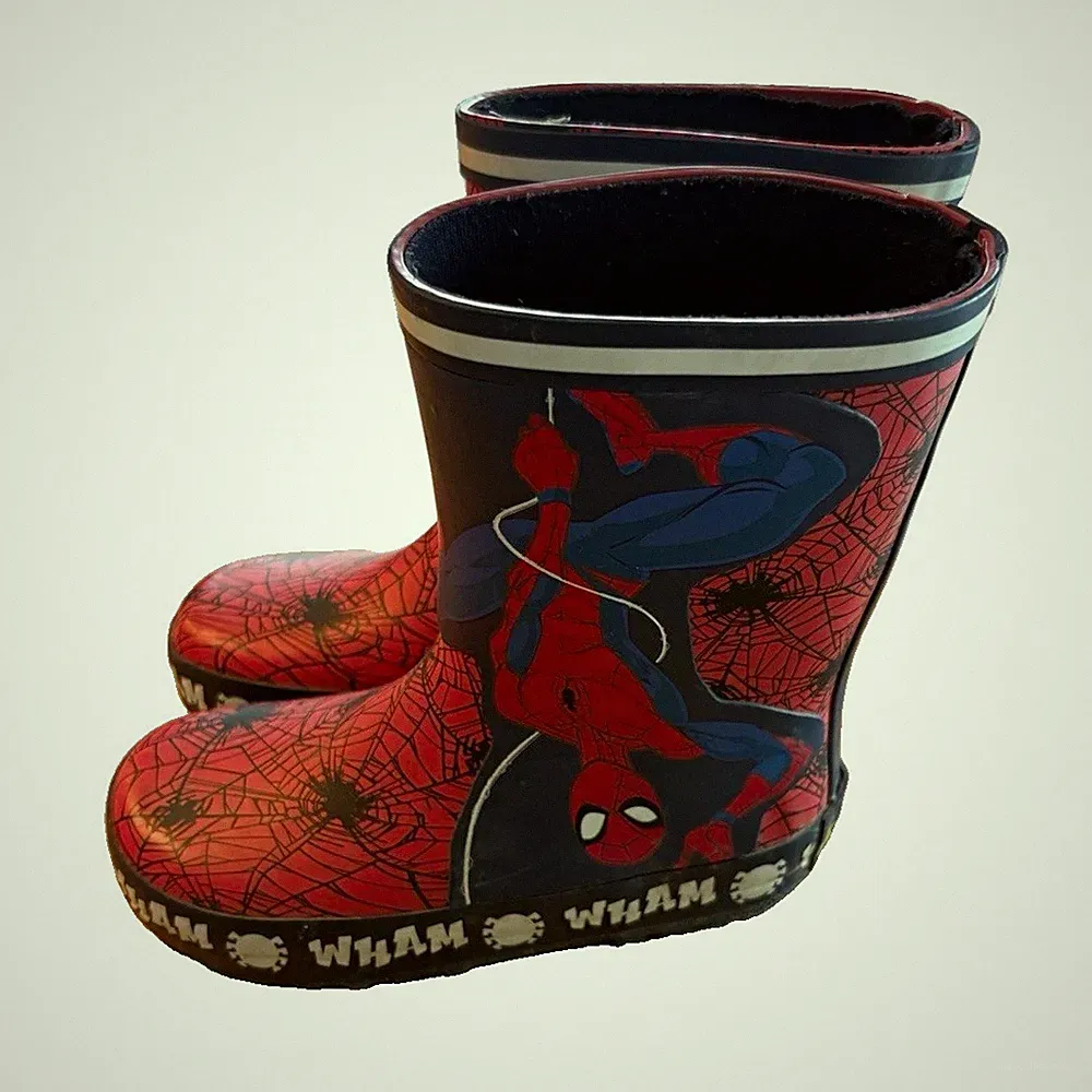 Jungen Spider-Man Gummistiefel wasserdicht Slip-On rot schwarz blau Gr 26