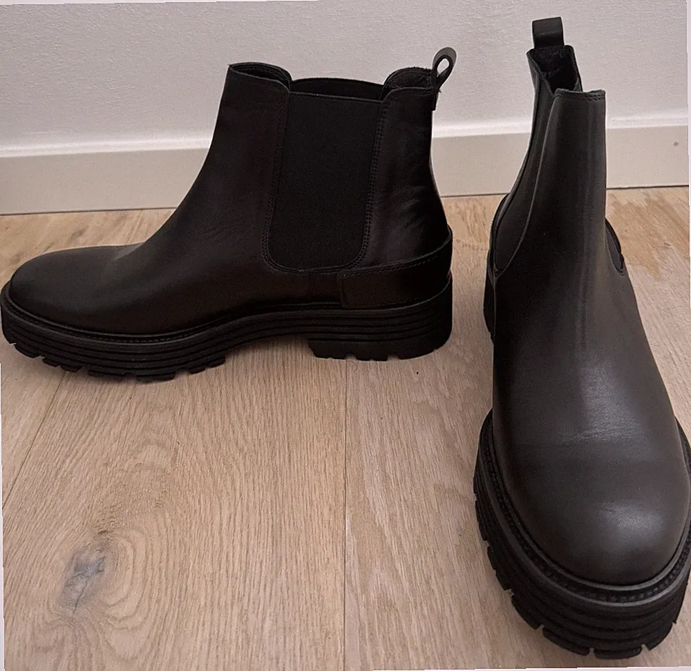 Kennel & Schmenger Chelsea Boots Stiefeletten Leder Schwarz 8 1/2 (42,5) NEU💕