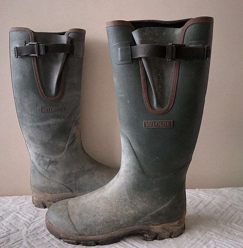 KLOBBA Gummistiefel grün Neopren gefüttert klobige Sohlen Gr. 9/43