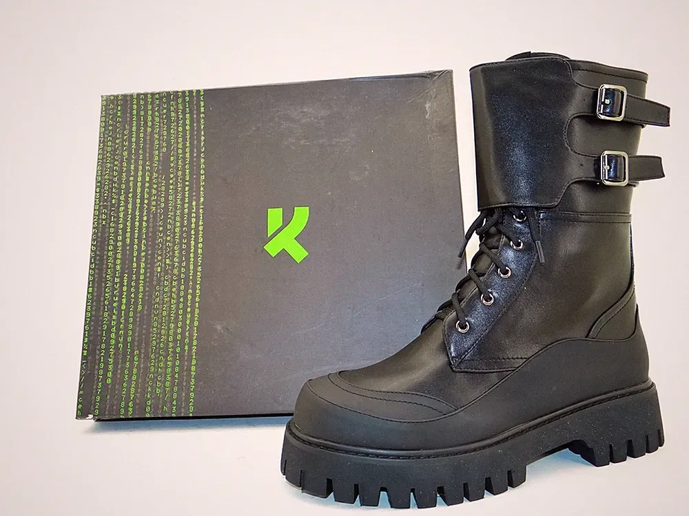 Koi Footwear NIGHTWOLF Plateau Stiefel Stiefeletten Boots Schwarz vegan Gr.41,5