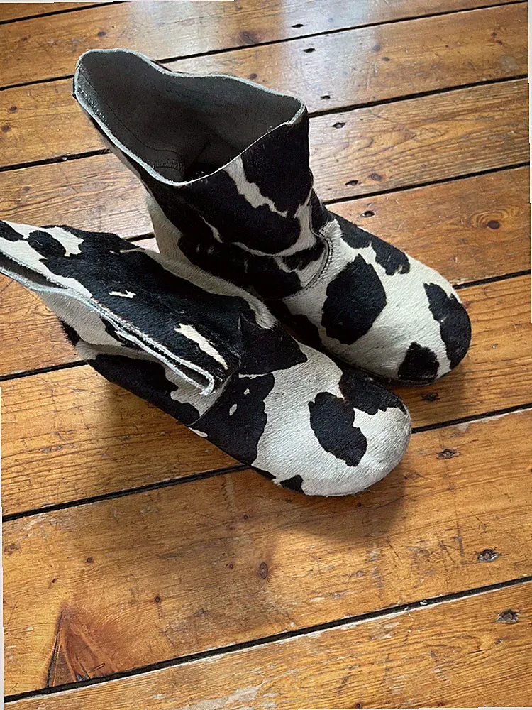 Kuhfell Stiefeletten Clogs Echtfell Schwarz Weiß Gr. ca. 41/42 Leder Alternativ