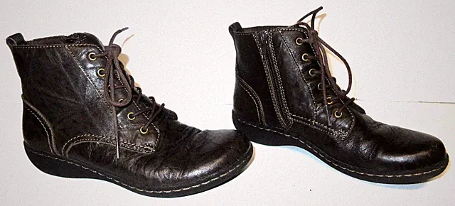 Ladies 2015 Clarke's Ankle Lace Up Zipper Boots 16724 / SZ 5.5 M / Decent Cond.