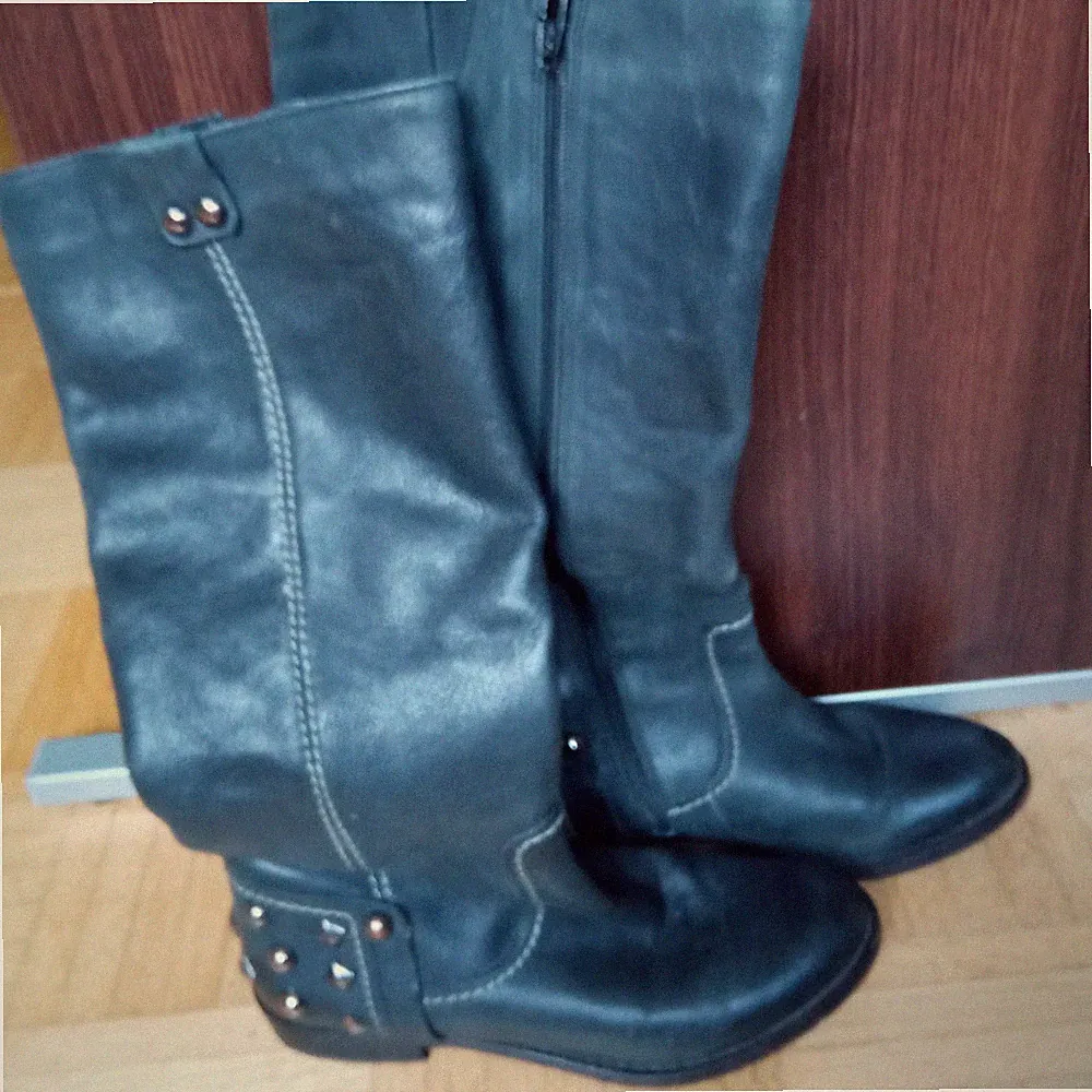lässige Stiefel grau anthrazit Echtleder 37 Nieten kniehoch vero gefüttert warm