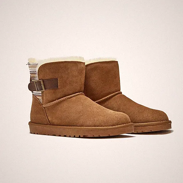 Lammfell Boots Modell KIM knöchelhohe Stiefeletten