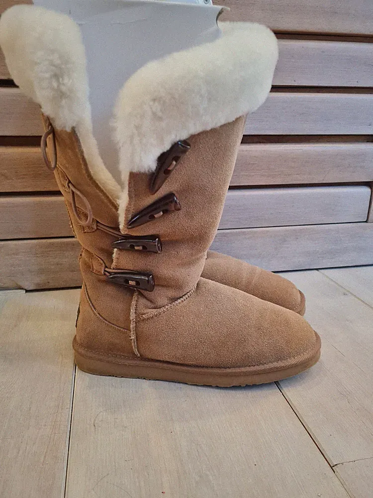 Lamo Schaffellboots Beige 39 Tall Four Button Boots Festival Lammfell