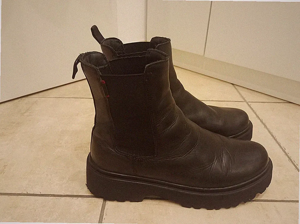 Lasocki Stiefeletten Gr. 39 Echtleder schwarz Booties Blockabsatz Stretcheinsatz
