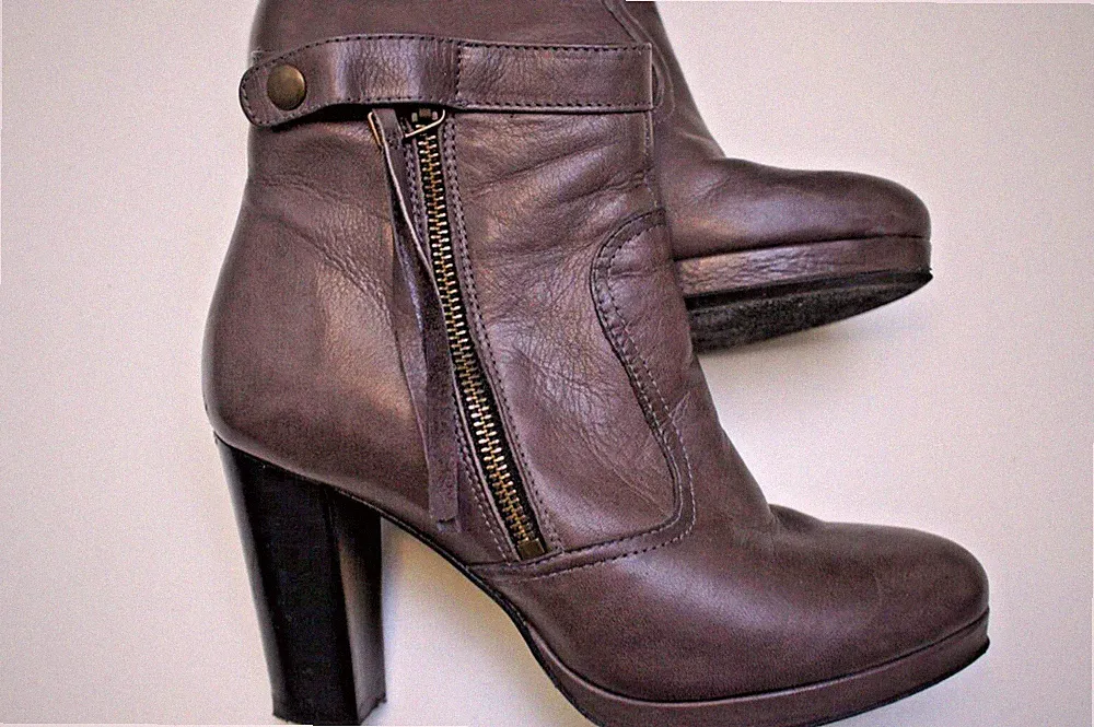 Lazamani Damen Stiefel Stiefelette Boots Taupe top Zustand Gr. 38 (UK 5)