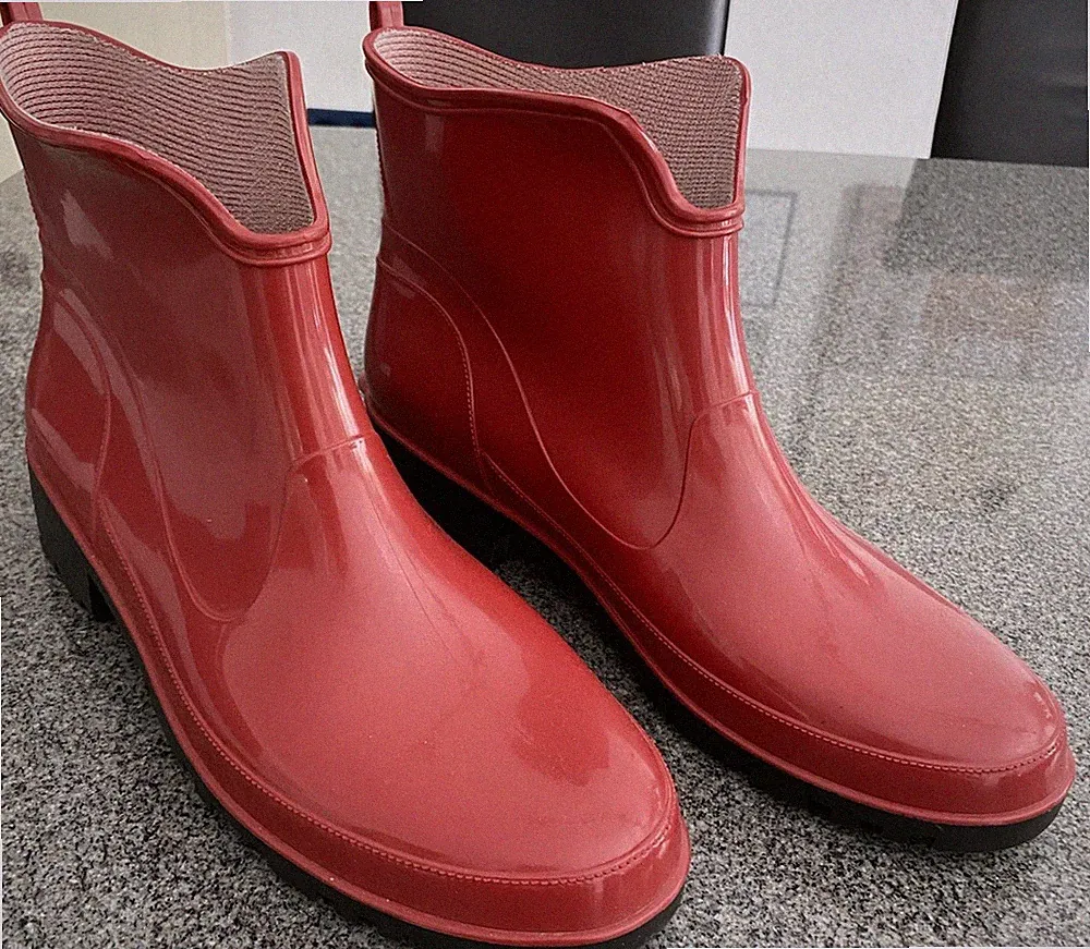 Lemigo Regenstiefel in Kurzform, Rot mit schwarzer Sohle - fast neu