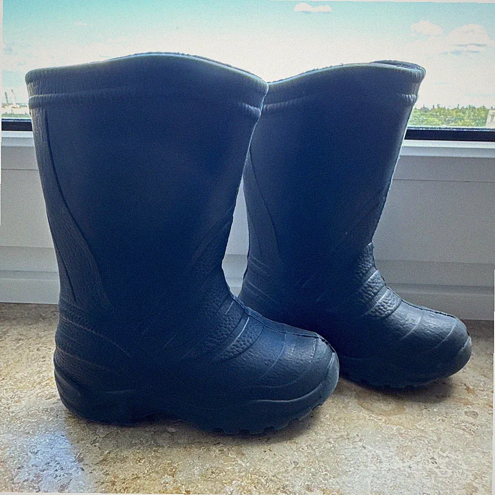 Lemigo Unisex Kinder leichte Gummistiefel Gummi Blau runde Spitze EU 22