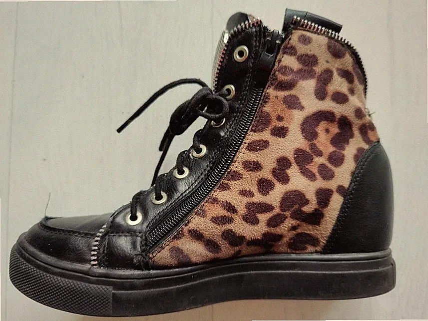 LEO Stiefeletten, Schnürstiefel, hohe Stiefel, Keilabsatz hinten erhöht, 40