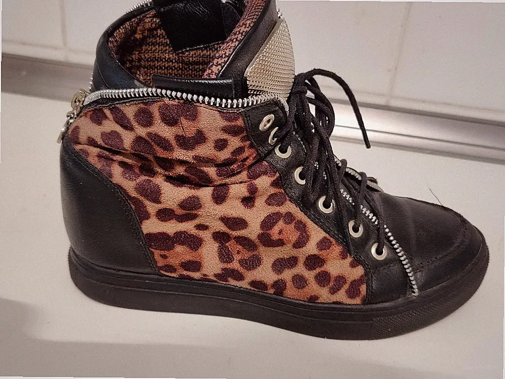 LEO Stiefeletten, Schnürstiefel, hohe Stiefel, Keilabsatz hinten erhöht, Gr. 40